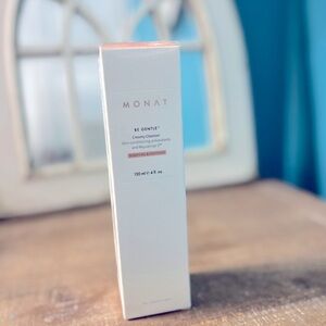 Monat Be Gentle cleanser